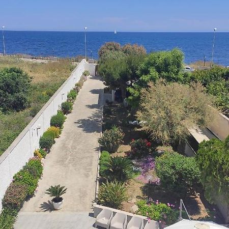 Seagull Apartments - Front And Sea View & Airport Bari Extérieur photo