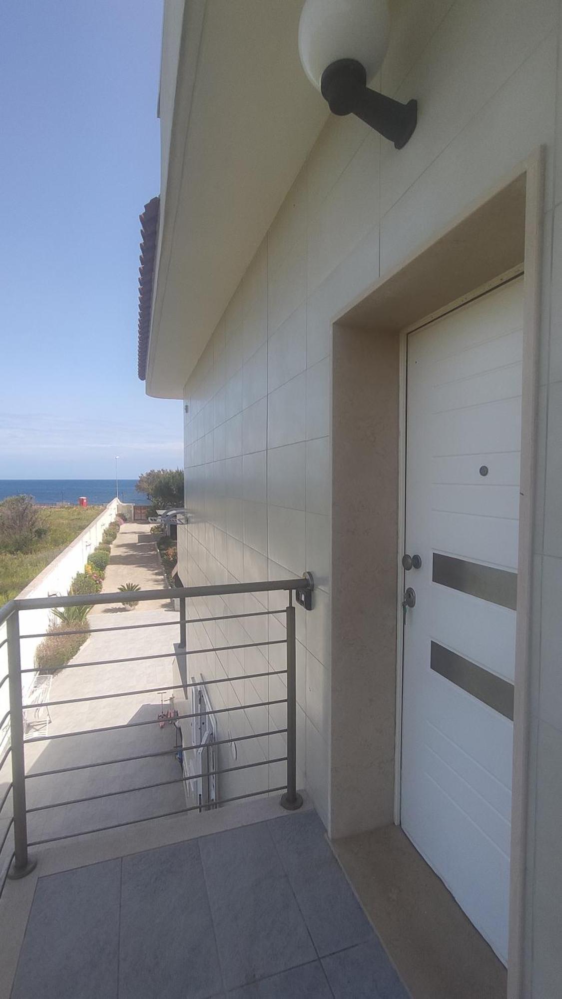 Seagull Apartments - Front And Sea View & Airport Bari Extérieur photo