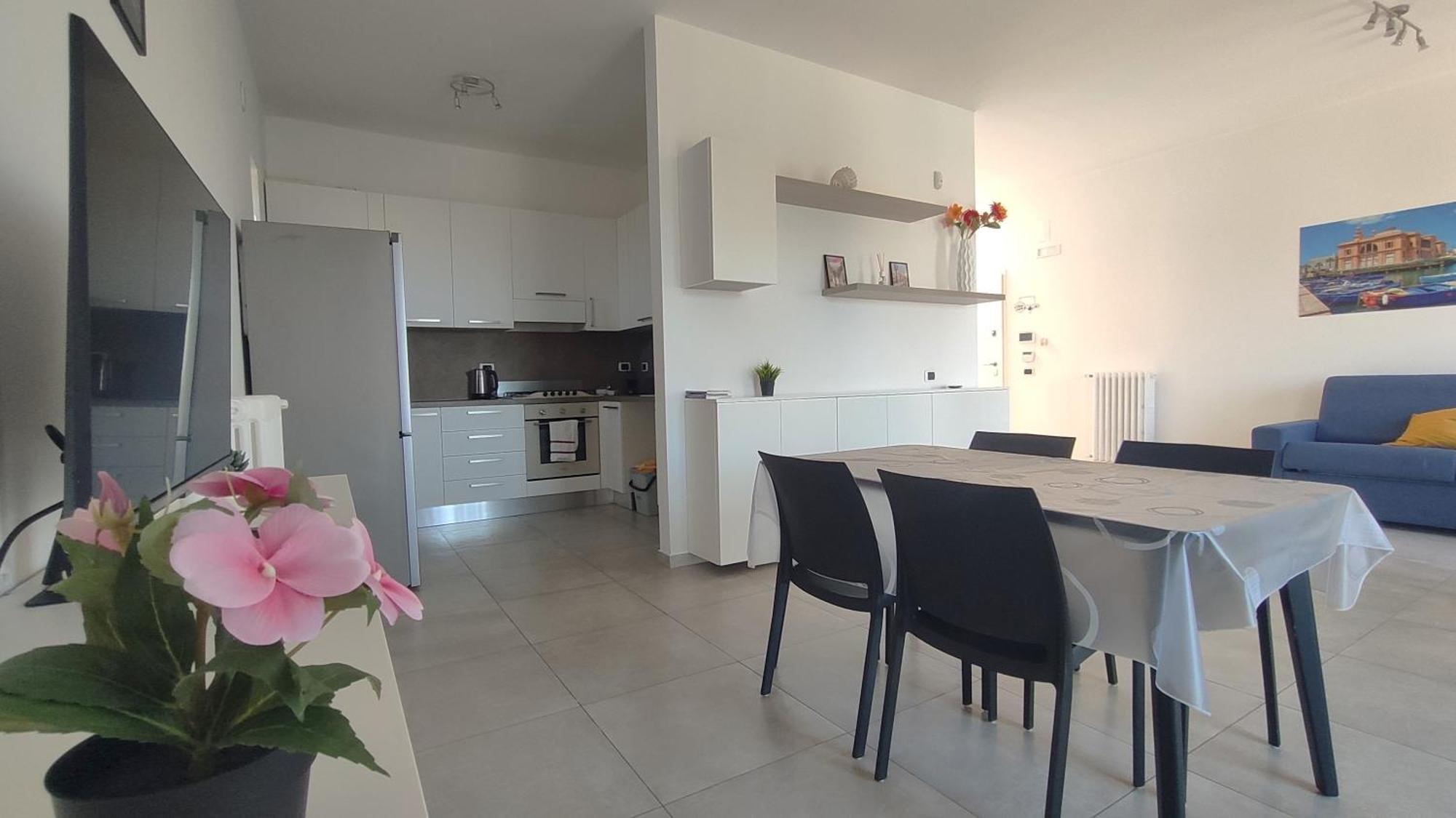 Seagull Apartments - Front And Sea View & Airport Bari Extérieur photo