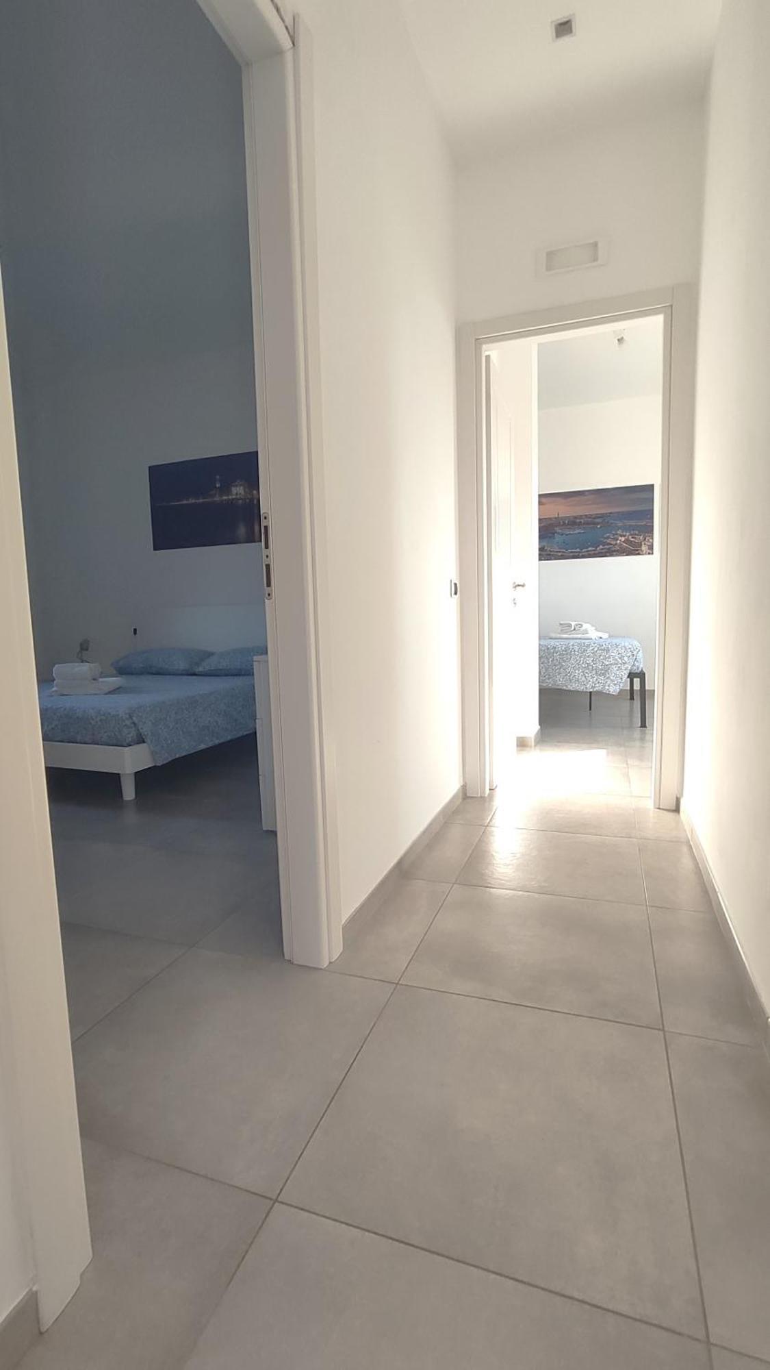 Seagull Apartments - Front And Sea View & Airport Bari Extérieur photo